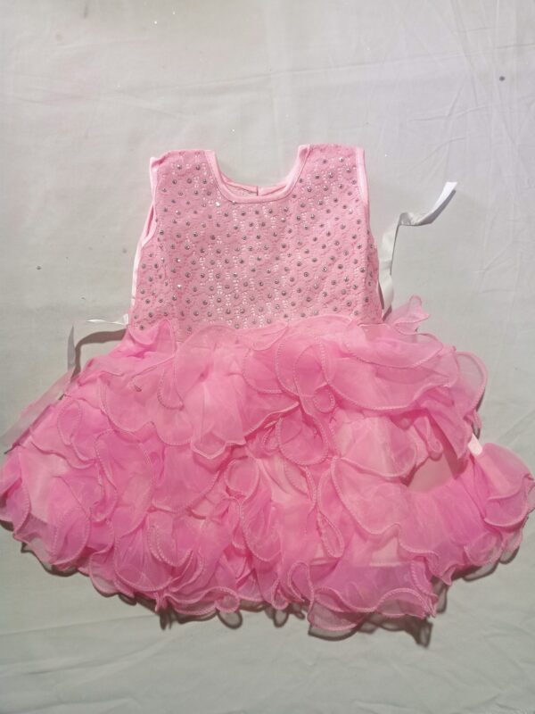 Premium quality Fashion Frok For kides
(Size 1Year To 1.5 Year Girls) - Image 3