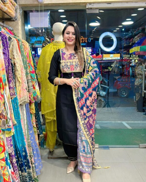 Best Premium Women Kurtis and dupatta premium quality Products 1No Product jipe Dress