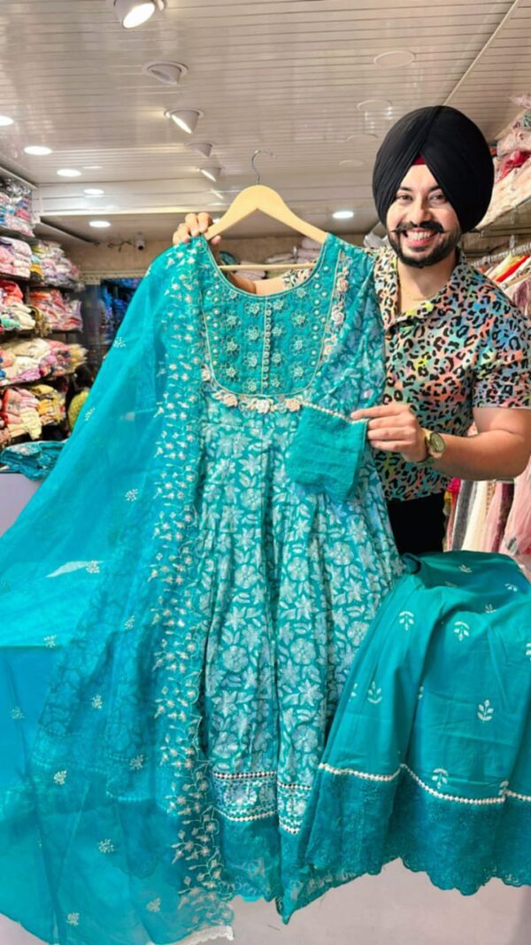 Best Premium Women Kurtis and dupatta premium quality Products 1No Product jipe Dress